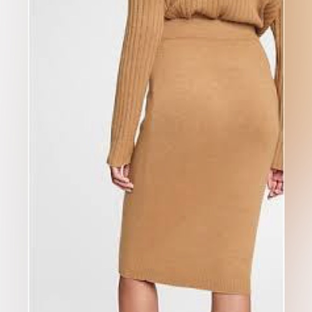Express Classic Tan and Camel Color Knit Pencil Skirt